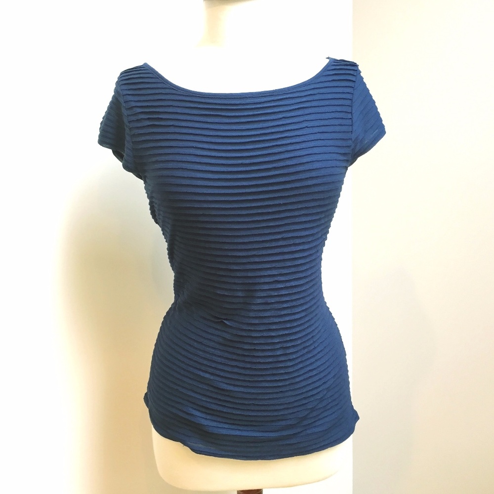 Banana Republic blue stretch tee